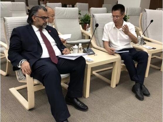 【快訊】 英國(guó)倫敦國(guó)王學(xué)院助理副校長(zhǎng)Mr Tayyeb Shah（塔伊布-夏爾先生）來(lái)訪(fǎng)國(guó)際醫(yī)學(xué)