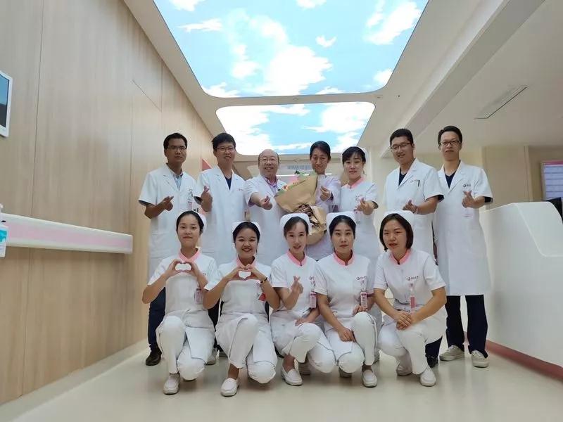 這個國慶，西安國際醫(yī)學中心人用守護向祖國深情表白