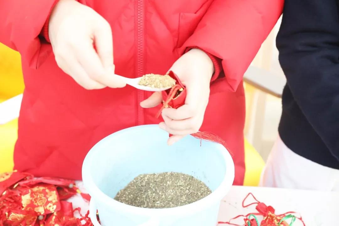 點(diǎn)贊！愛(ài)心捐款助力疫情防控